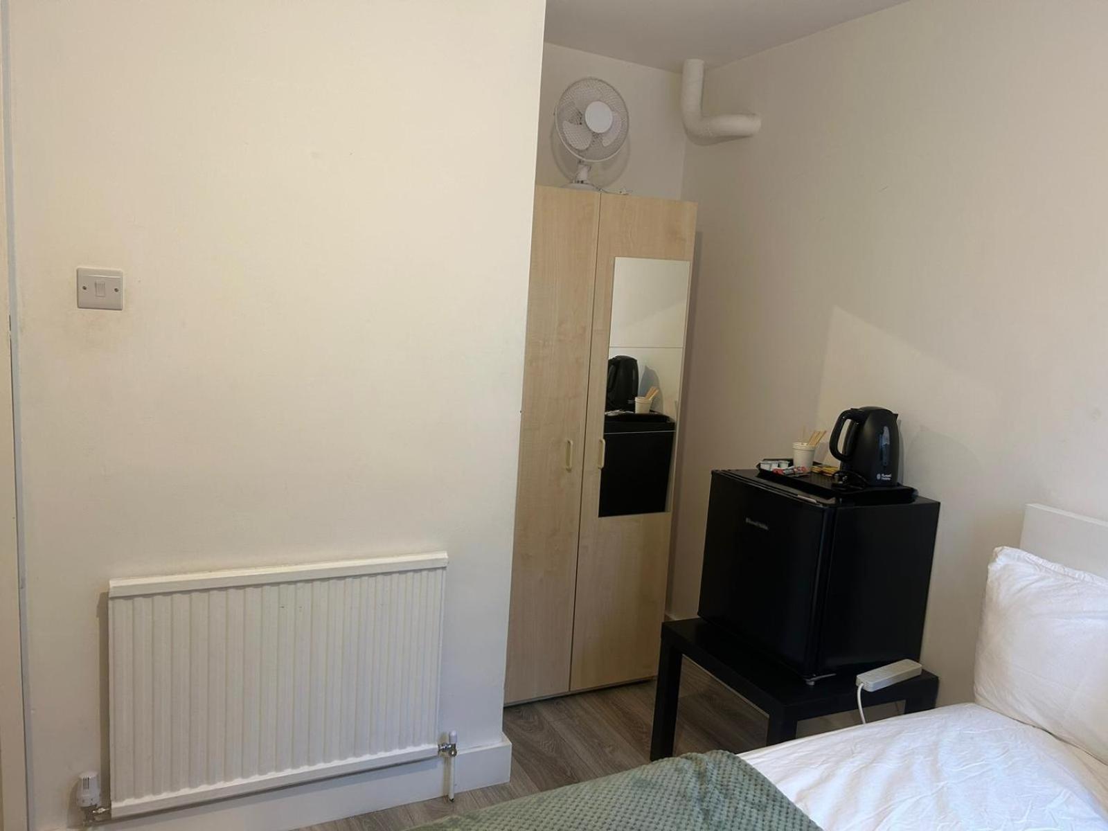 Lovely Double Rooms In Euston & Square In Central Londres Exterior foto